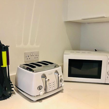 Snapos Luxury Serviced Apartment - Meridian House ベドフォード エクステリア 写真
