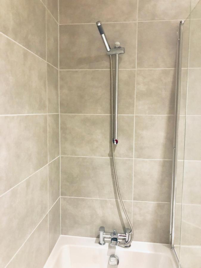 Snapos Luxury Serviced Apartment - Meridian House ベドフォード エクステリア 写真