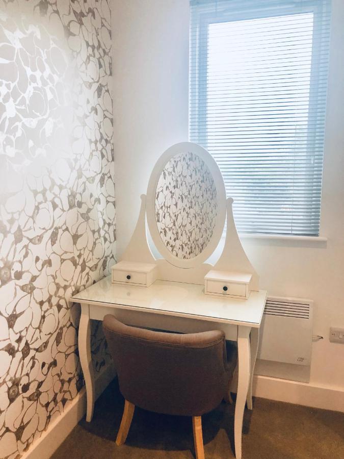 Snapos Luxury Serviced Apartment - Meridian House ベドフォード エクステリア 写真