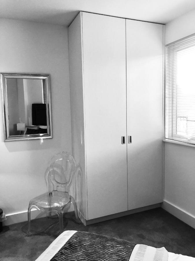Snapos Luxury Serviced Apartment - Meridian House ベドフォード エクステリア 写真