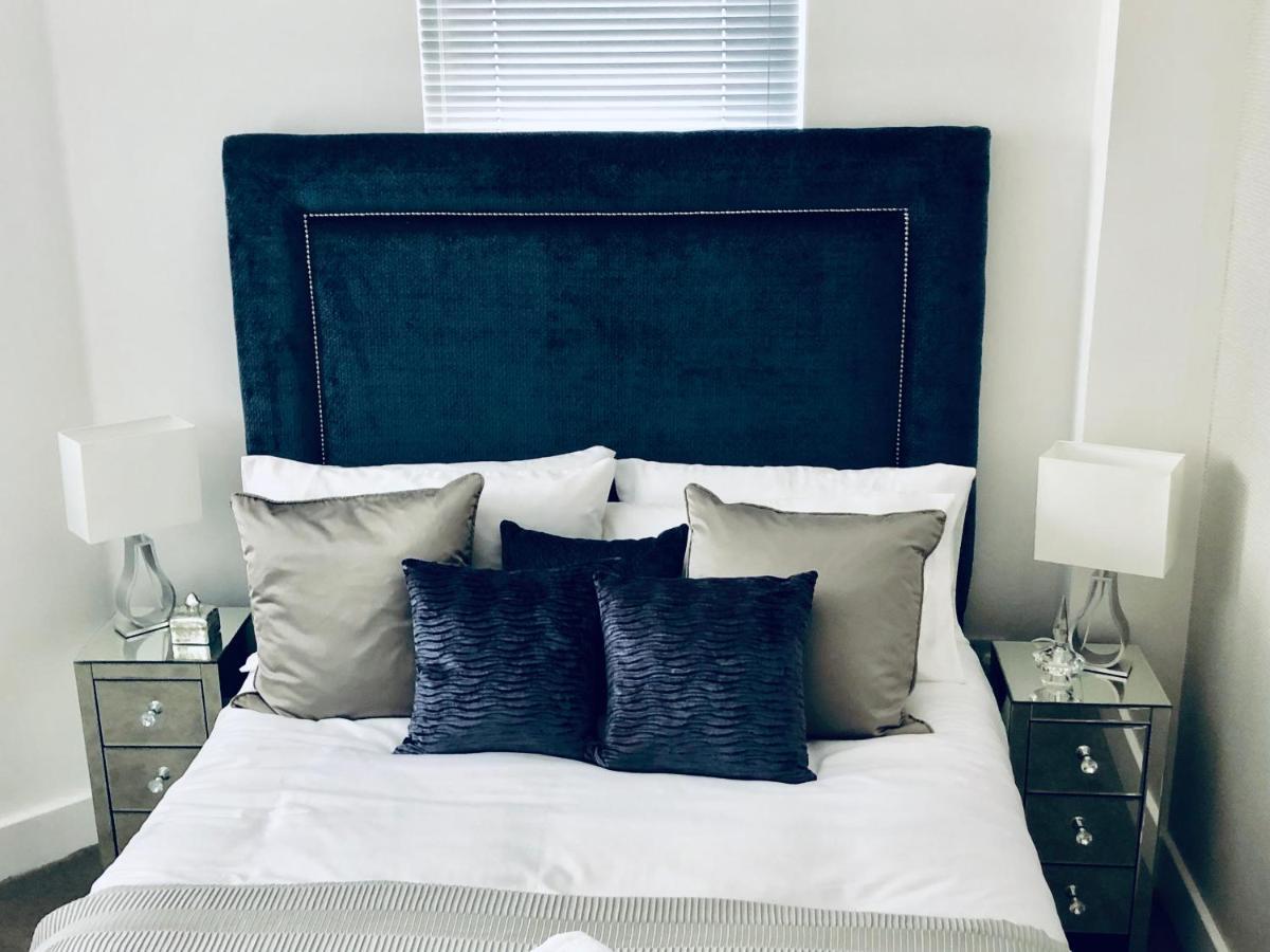 Snapos Luxury Serviced Apartment - Meridian House ベドフォード エクステリア 写真