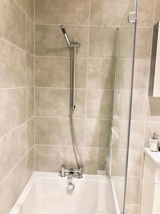 Snapos Luxury Serviced Apartment - Meridian House ベドフォード エクステリア 写真