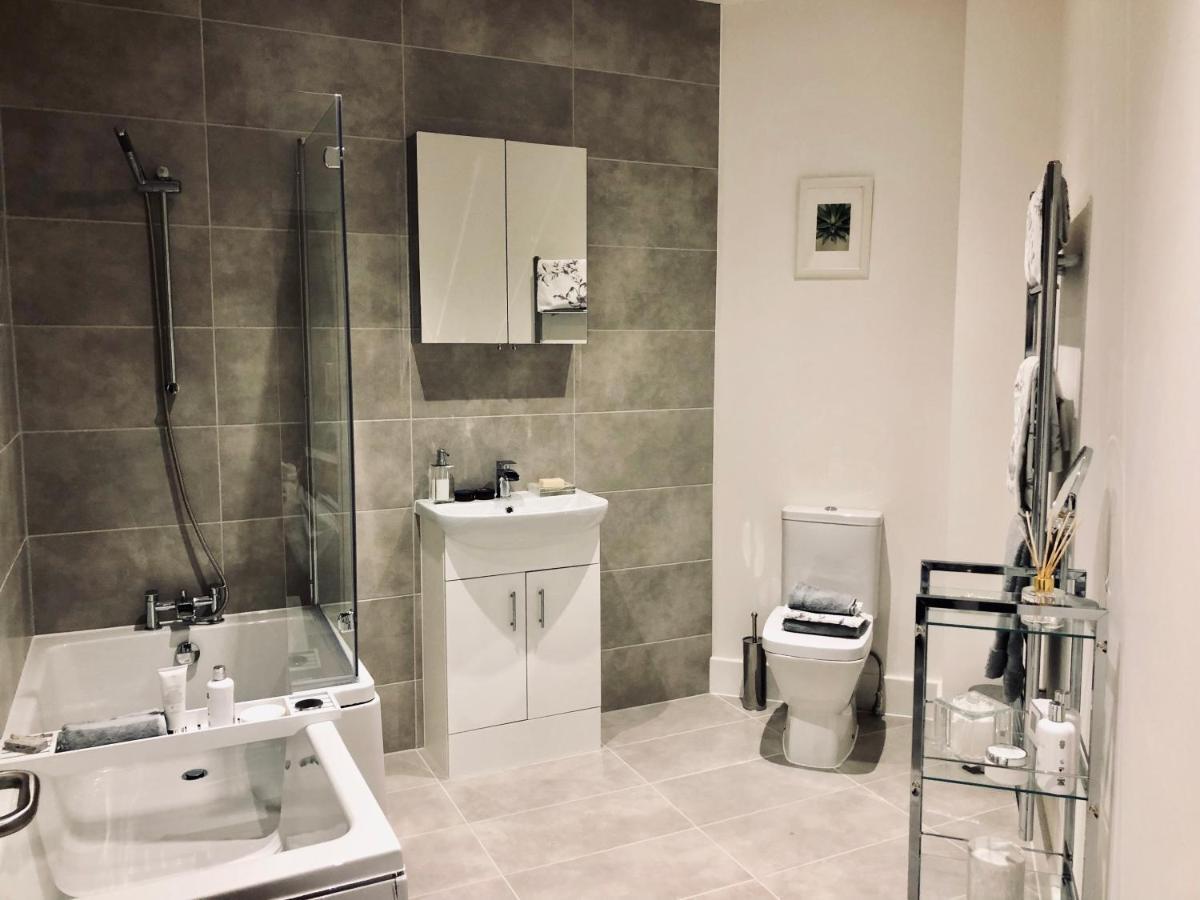 Snapos Luxury Serviced Apartment - Meridian House ベドフォード エクステリア 写真