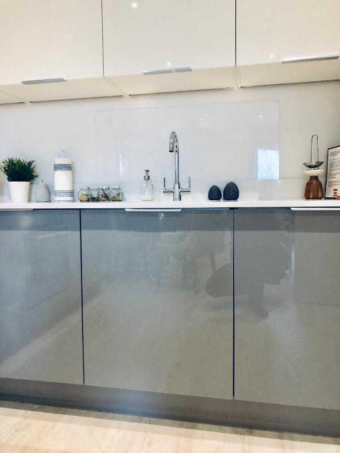 Snapos Luxury Serviced Apartment - Meridian House ベドフォード エクステリア 写真