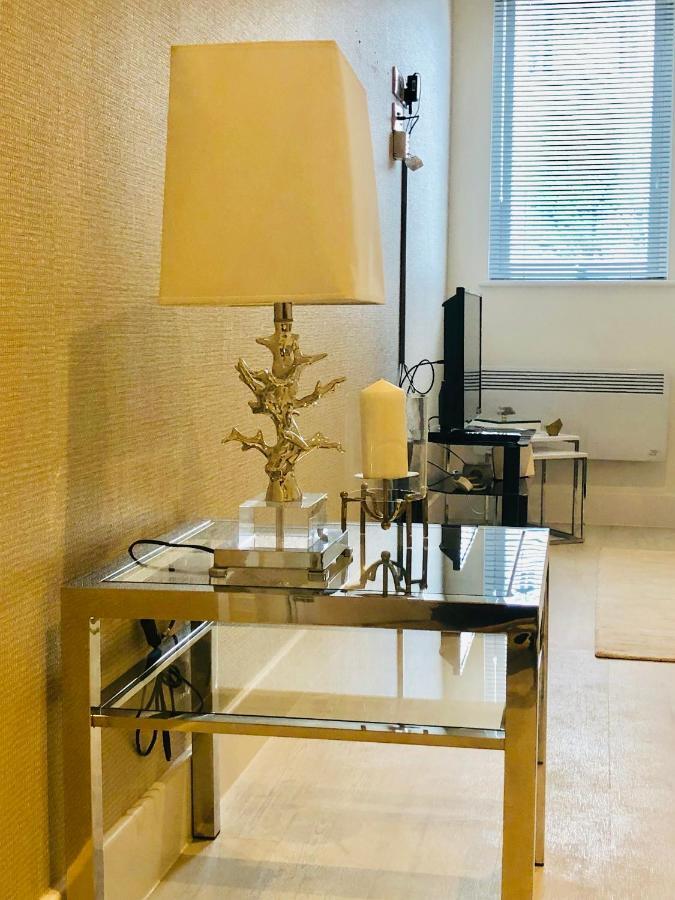 Snapos Luxury Serviced Apartment - Meridian House ベドフォード エクステリア 写真