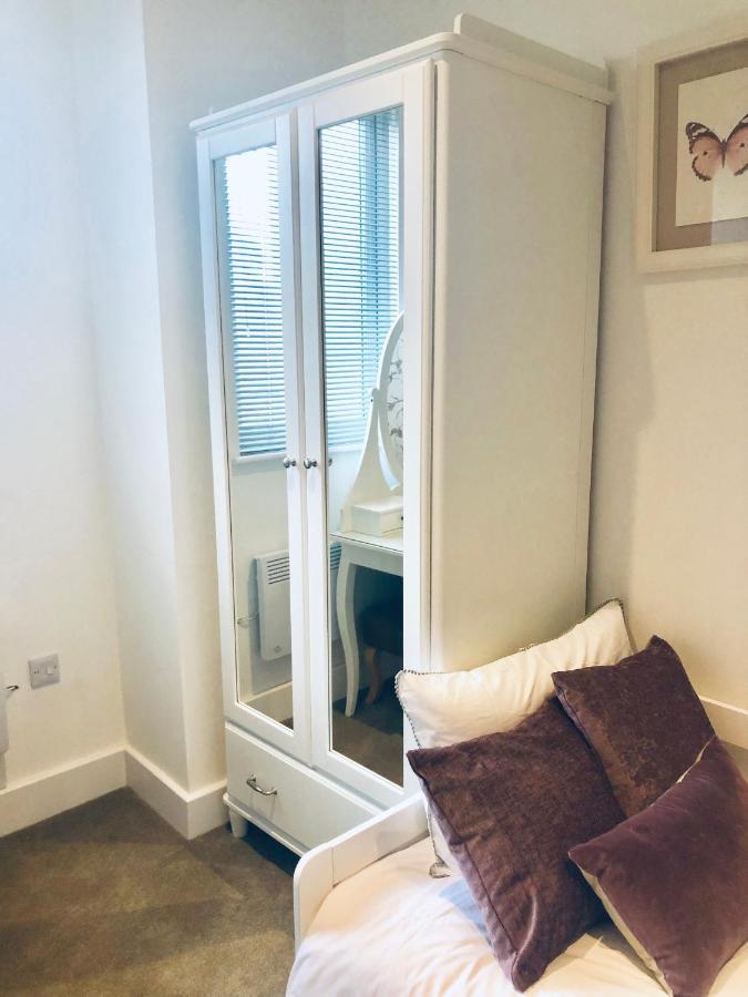 Snapos Luxury Serviced Apartment - Meridian House ベドフォード エクステリア 写真