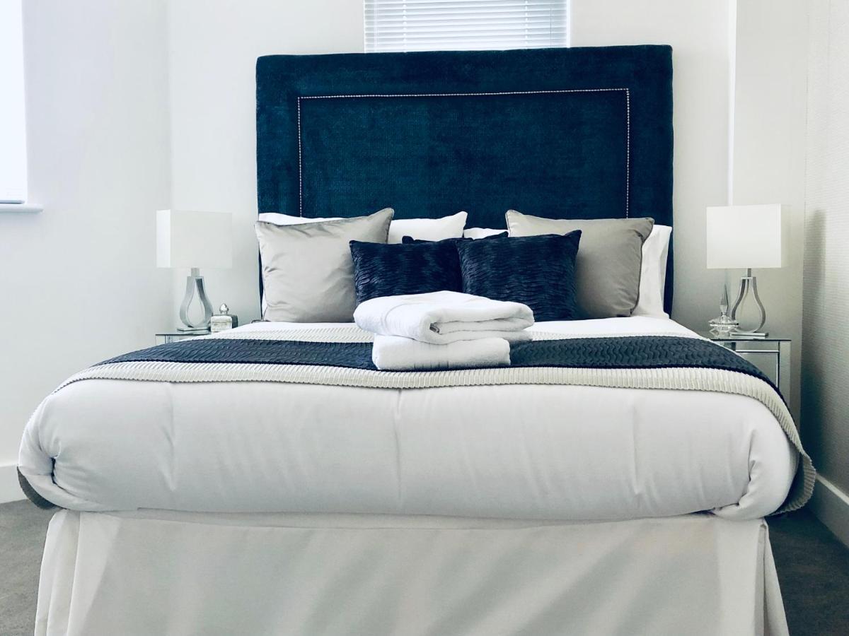 Snapos Luxury Serviced Apartment - Meridian House ベドフォード エクステリア 写真