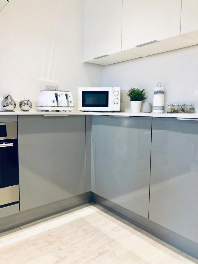Snapos Luxury Serviced Apartment - Meridian House ベドフォード エクステリア 写真