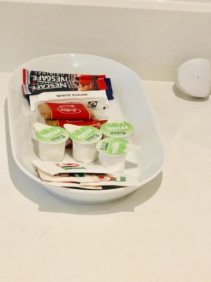 Snapos Luxury Serviced Apartment - Meridian House ベドフォード エクステリア 写真