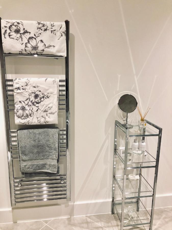 Snapos Luxury Serviced Apartment - Meridian House ベドフォード エクステリア 写真